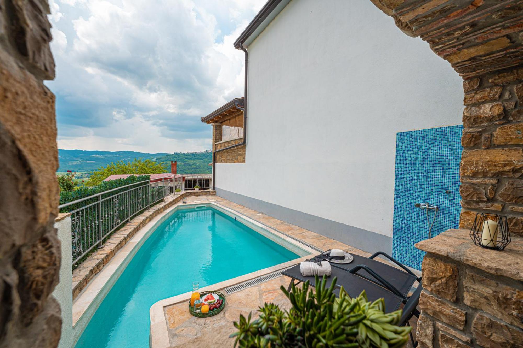 Holiday Home Belveder Motovun Livade Eksteriør bilde