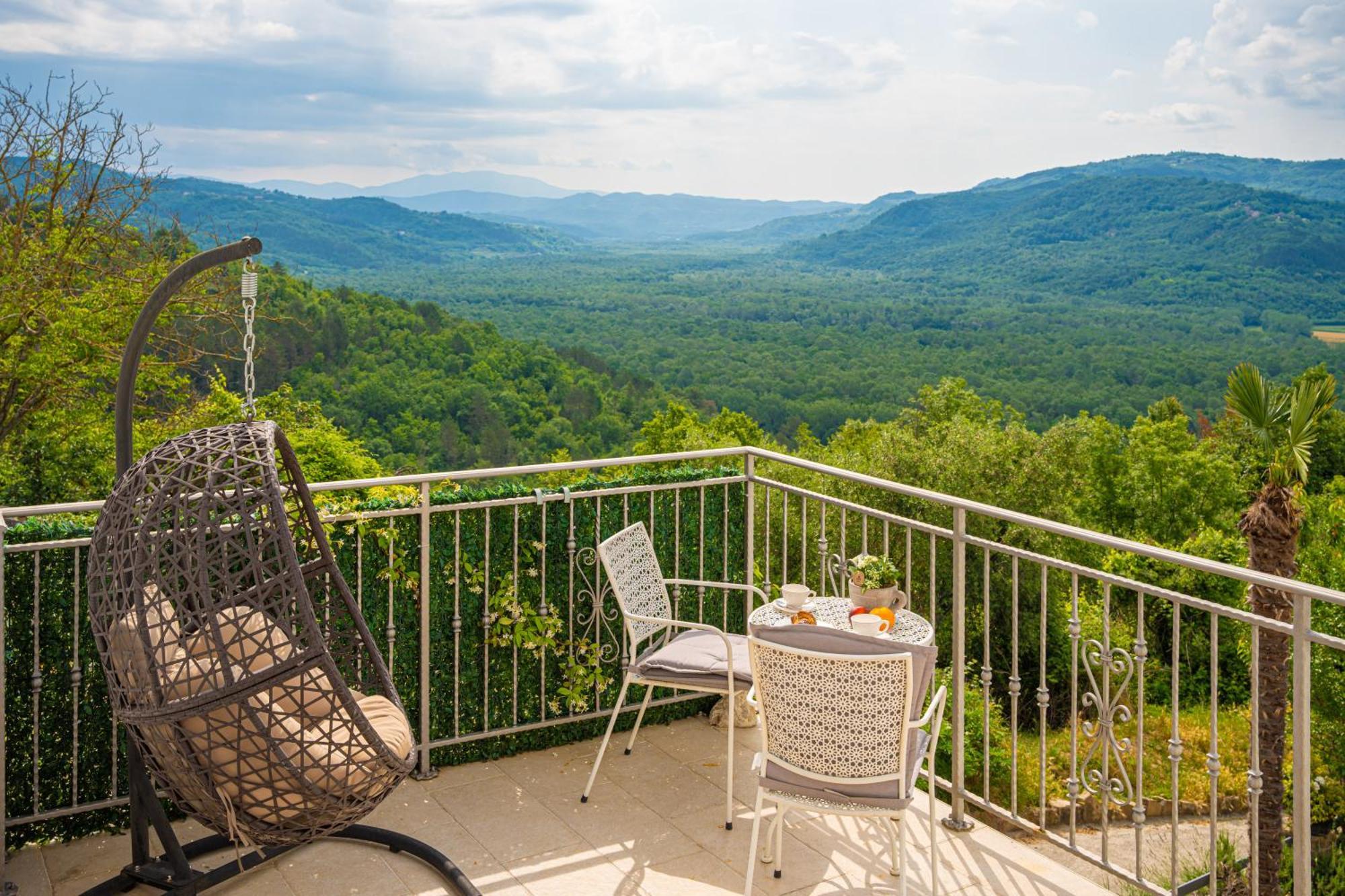 Holiday Home Belveder Motovun Livade Eksteriør bilde
